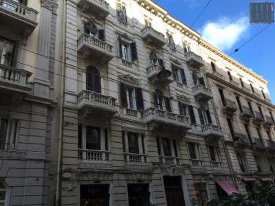 Palazzo Sangiorgio sempre in via Imbriani: fu fondato nel 1914